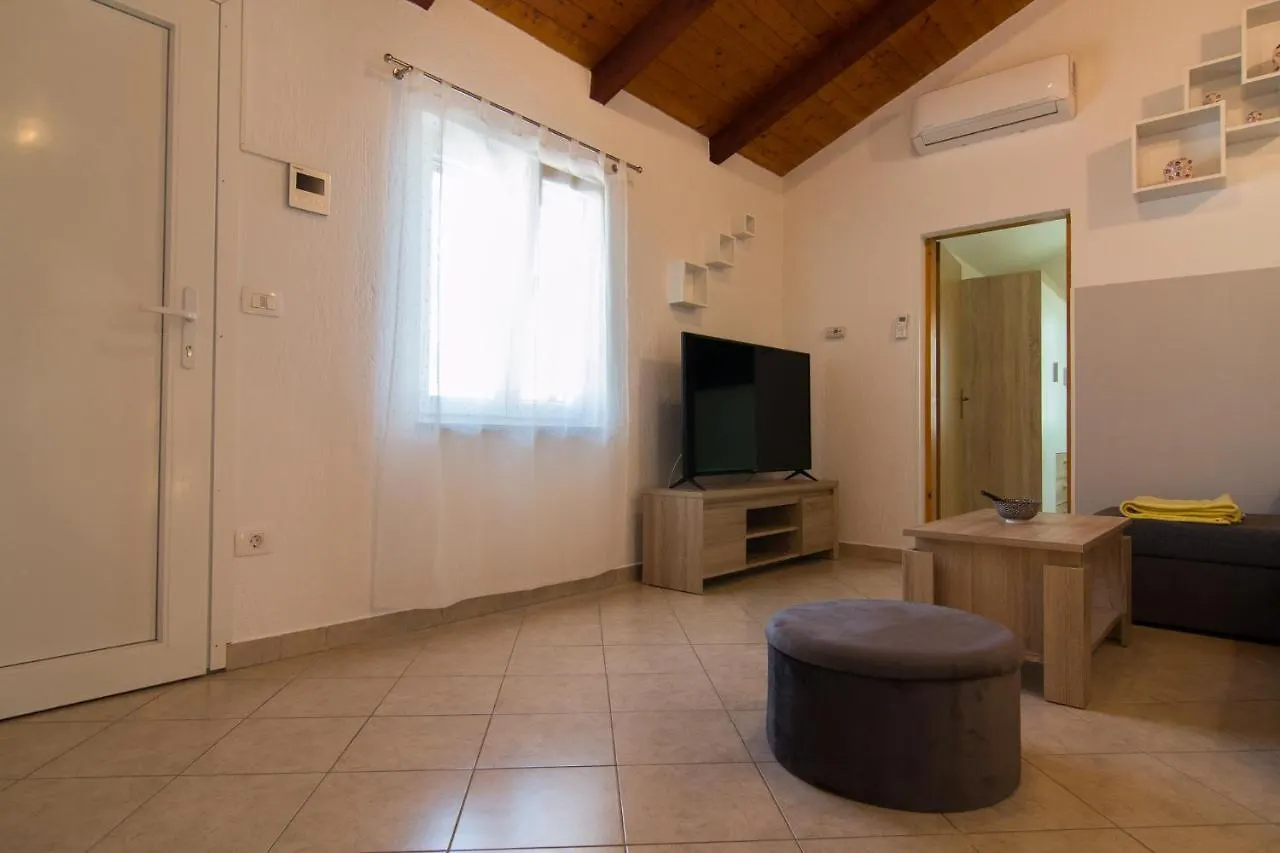 Casa Mia - Loborika Villa Holiday home