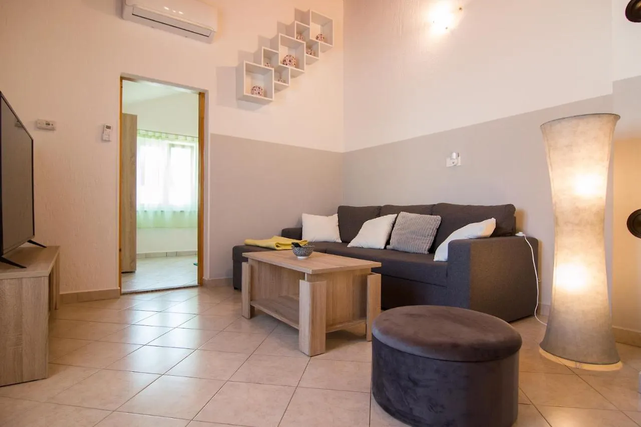Casa Mia - Loborika Villa Holiday home